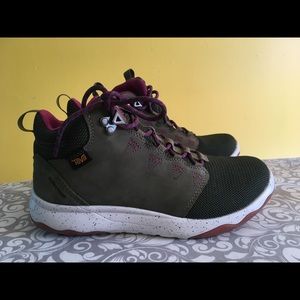 Teva Arrowood Trail Sneakers